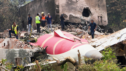 Hindistanda 2. 11A mucizesi: 270 kişinin öldüğü kazadan kıl payı kurtuldu