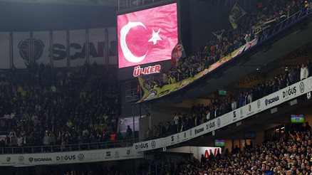 Fenerbahçe stadındaki scoreboardlar yenileniyor