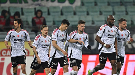 Beşiktaştan transfere zorunlu rötar geldi