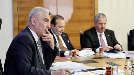 Bakan Bolat, ayakkabı sanayiinin temsilcileriyle bir araya geldi