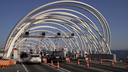 18 Haziran Avrasya Tüneli kapalı mı Araç yangını trafiği aksattı
