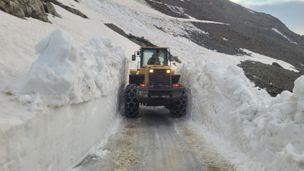 Trabzonda karla mücadele devam ediyor