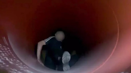 TIR’daki çelik borulardan suç örgütü lideri ile 5 kaçak göçmen çıktı