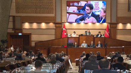İBB Meclisinde öğrenci yurtlarına ilişkin bir vakıf ve cemiyetle protokoller feshedildi