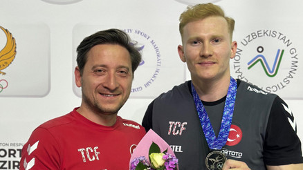 Milli cimnastikçi Mehmet Ayberk Koşak gümüş madalya kazandı