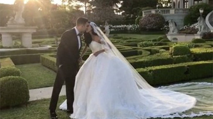 Sekiz yılda dördüncü boşanma davası açıldı: Ünlü çift bu evlilik işini bir türlü beceremedi