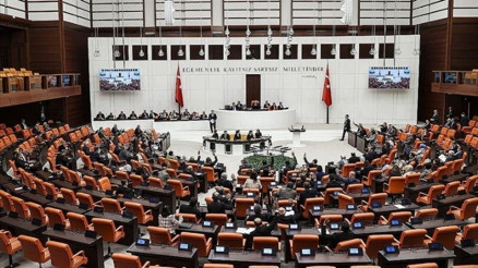 AK Parti’den en düşük emekli maaşıyla ilgili açıklama