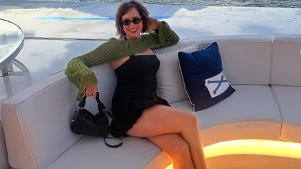 Dünyanın en ünlü evlilik dışı çocuğu... Babasının verdiği sus payı ile hayatını yaşıyor.. Lüks yatlar, özet jetler emrinde Dünyanın en ünlü evlilik dışı çocuğu... Babasının verdiği sus payı ile hayatını yaşıyor.. Lüks yatlar, özet jetler emrinde