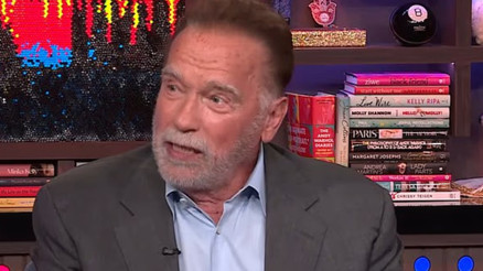 O kadar vurdu, kırdı... Milyonlarca doları hiç ummadığı bir filmden kazandı