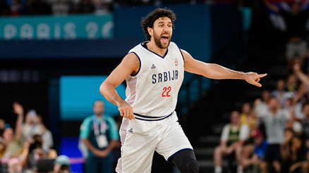 Fenerbahçenin ilgilendiği Vasilije Micic takaslandı