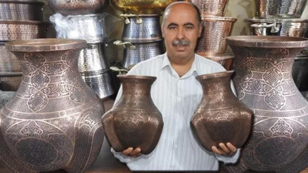 Bakırdan yapılan Hitit vazo takımı fiyatıyla dudak uçuklatıyor
