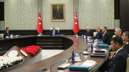 Komutanlarla 72 yaşa kadar devam... Orduya kurmay takviyesi Komutanlarla 72 yaşa kadar devam... Orduya kurmay takviyesi