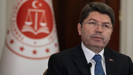 Leman Dergisine neden soruşturma açıldı, kapandı mı son dakika haberi | Leman Dergisi toplatıldı mı Tepki çeken karikatürle ilgili gözaltı kararı