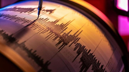 En tehlikeli yerleşim yerlerinden biri dedi ve duyurdu: İçinden boydan boya aktif fay geçiyor En tehlikeli yerleşim yerlerinden biri dedi ve duyurdu: İçinden boydan boya aktif fay geçiyor