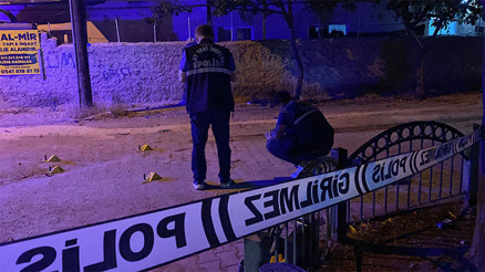 KADESten yardım isteyen kadının evine kurşun yağdı: Eve 4 kurşun isabet etti, camlar kırıldı