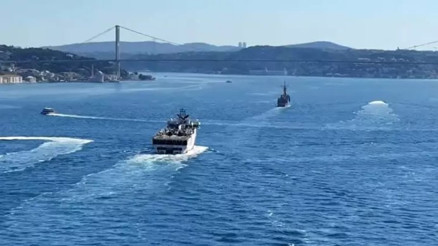 Oruç Reis Gemisi İstanbul Boğazı’nda