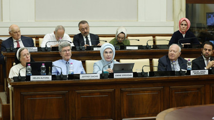 Emine Erdoğan, Vatikanda Dünya 5ten büyüktür mesajı verdi