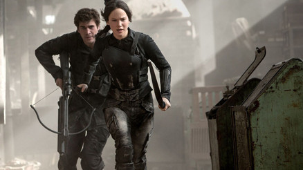 Açlık Oyunları: Alaycı Kuş filminin konusu nedir, oyuncuları kimler, ne zaman çekildi