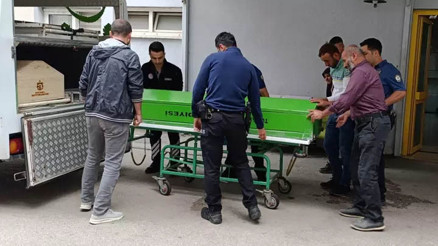 Cezaevinden çıktıktan 2 gün sonra eşini öldürüp intihar etti