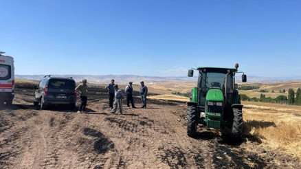 1 kıvılcım 1 yılı heba etti... Tarlaları yanan çiftçiler kara kara düşünüyor