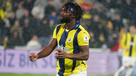 Fenerbahçeden Saint-Maximinin doping iddiası için açıklama