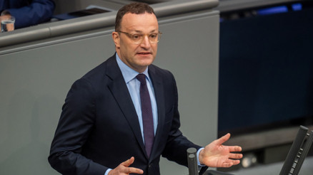 Pandemi dönemi maske skandalı: Eski bakana ağır suçlamalar