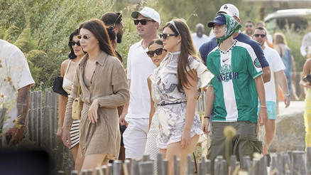 Sevgilisiyle tatile çıktı, tanınmamak için yapmadığı kalmadı… ‘Lütfen saçlarıma bakmayın’