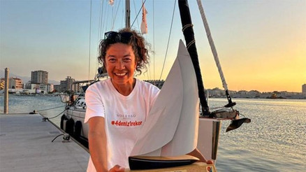 Türkiye’nin tek solo yelken sporcusu Başak Mireli, Türkiye rekoru kırdı