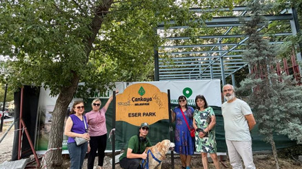 Mahalleli: Beton değil yeşil alan istiyoruz... Belediye: parkımızın yeşil alanı artırılıyor... ‘Lokal’ tepki