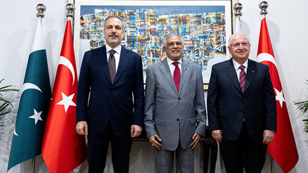 Dışişleri Bakanı Hakan Fidan, Pakistanla tarihi anlaşmayı duyurdu: Bir ilk olacak Dışişleri Bakanı Hakan Fidan, Pakistanla tarihi anlaşmayı duyurdu: Bir ilk olacak