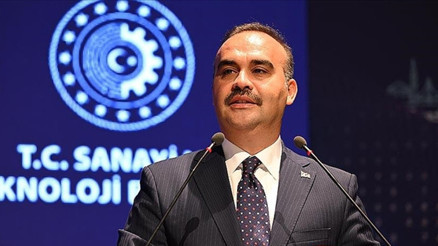 Bakan Kacırdan LGSde yüzde 1lik dilime giren öğrencilere TÜBİTAK Fen Lisesi daveti