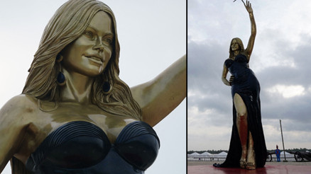 Ünlü oyuncunun heykelini diktiler: Doğduğun şehir ayaklarına serildi