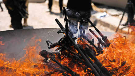 Silah bırakma dünya basınında... ‘Önemli bir adım’