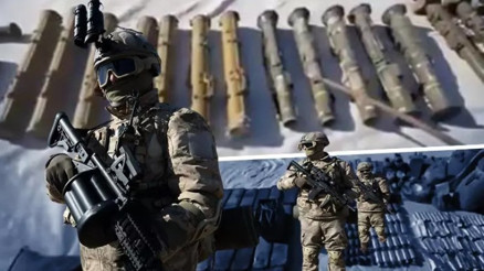 MSB, Pençe-Kilit Operasyonu bölgesinde mağarada ele geçirilen mühimmat ve yaşam malzemelerini paylaştı