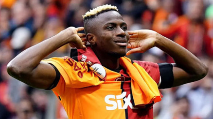 Napoliden Galatasaraya Osimhen için özel talep