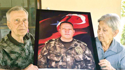 Şehit emniyet müdürünün babası: Bu ihanet unutulmaz Şehit emniyet müdürünün babası: Bu ihanet unutulmaz