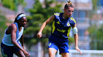Fenerbahçe arsaVev Kadın Futbol Takımı, yeni sezon hazırlıklarına başladı