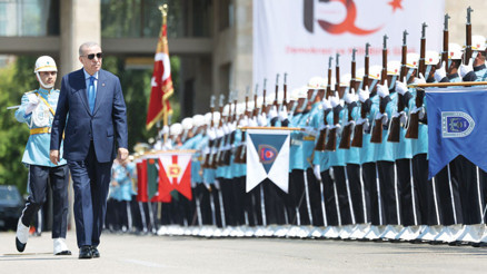 Erdoğan’dan 15 Temmuz mesajları: O gece kirli bataklık kurutuldu Erdoğan’dan 15 Temmuz mesajları: O gece kirli bataklık kurutuldu