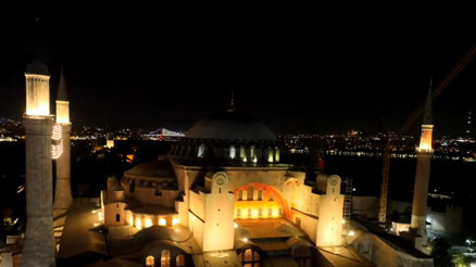 Son dakika... 15 Temmuzun yıl dönümünde tüm Türkiyede 253 şehidin anısına selalar okundu