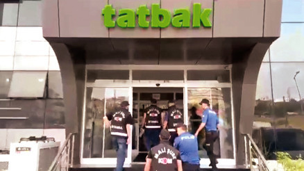 FETÖ’ye 15 Temmuz darbesi... Finansör marketlere kayyum