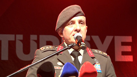 Gazi Tümgeneral Ala: 25 kez ameliyat oldum, canımı vermeye her zaman hazırım