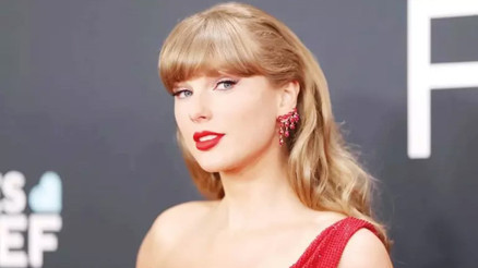 Taylor zenginlerin verdiği özel davetlere katılmıyor