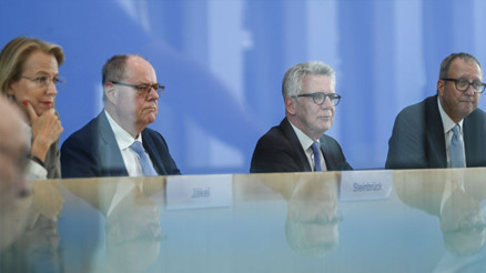 Almanyada 160 sayfalık reform raporu