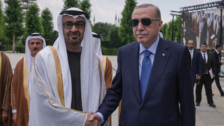 Cumhurbaşkanı Erdoğan, BAE Devlet Başkanı Al Nahyanı resmi törenle karşıladı