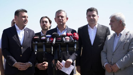 CHP Genel Başkanı Özel, Silivride açıklamalarda bulundu