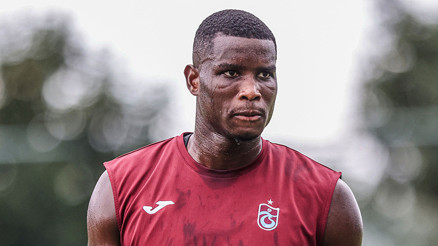 Trabzonspora Onuachu korkuttu Sakatlandı, maça devam edemedi