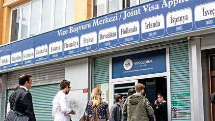 Vizede çile bitiyor... AB’den rahatlatan Schengen kararı Vizede çile bitiyor... AB’den rahatlatan Schengen kararı