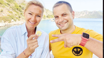 Pınar Altuğ: Her şey o ilk öpücükle başladı, millete kalsa çoktan ayrılmıştık