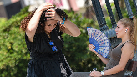 53 derece uyarısı yapılmıştı... İşte Antalyada termometrelerin gösterdiği sıcaklık