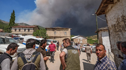 Son dakika haberi: Sakaryadaki orman yangını Bilecike sıçradı... Ekiplerin müdahalesi sürüyor Son dakika haberi: Sakaryadaki orman yangını Bilecike sıçradı... Ekiplerin müdahalesi sürüyor